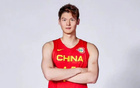 上海王哲林離隊，31歲合同到期，三選一，妻助決策