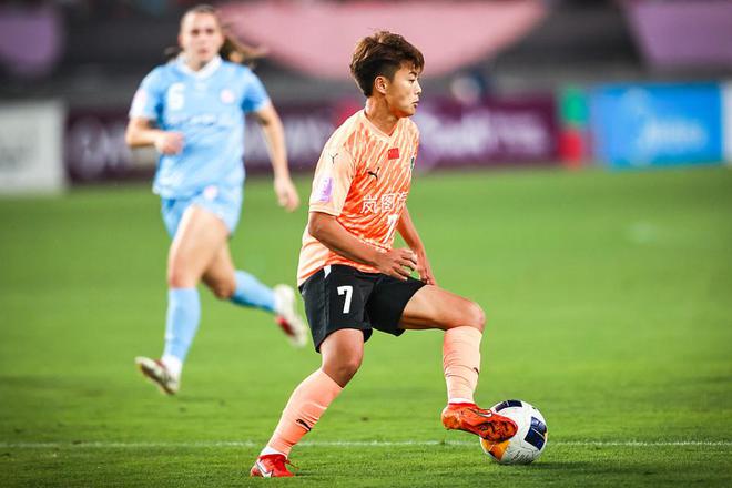 武漢6-5勝點(diǎn)球大戰(zhàn)，奪亞冠女足冠軍創(chuàng)歷史，進(jìn)世俱杯，門神撲救亮眼。